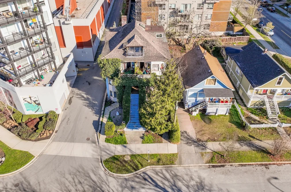 160 E 10TH STREET, North Vancouver BC V7L 2C8, North Vancouver BC — Land for Sale - Photo 2
