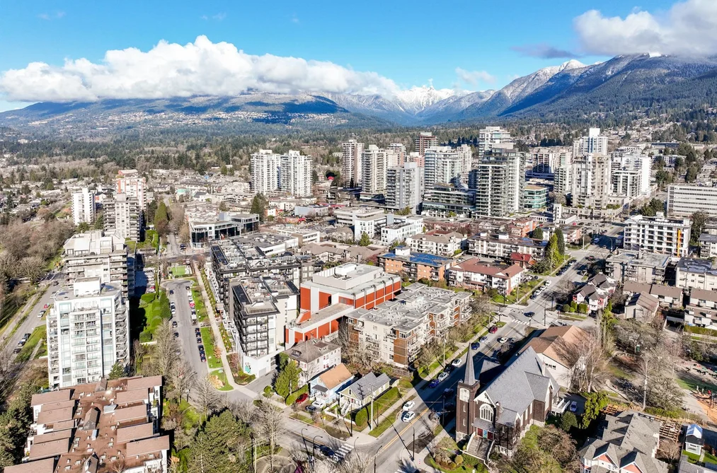 160 E 10th Street, North Vancouver, BC - MLS: R3164527 - Photo 8 160 E 10th Street, North Vancouver, BC - MLS: R3164527 - Photo 8