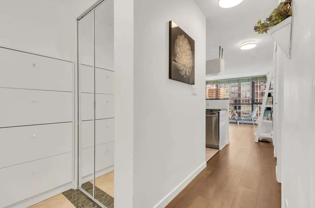 1601 1331 ALBERNI STREET, Vancouver BC V6E 4S1, Vancouver BC — Residential for Sale - Photo 2