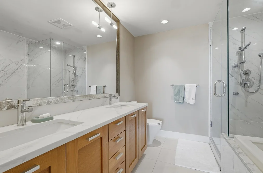 1601 15152 RUSSELL AVENUE, White Rock, BC — Residential for Sale — Photo 10 of 13