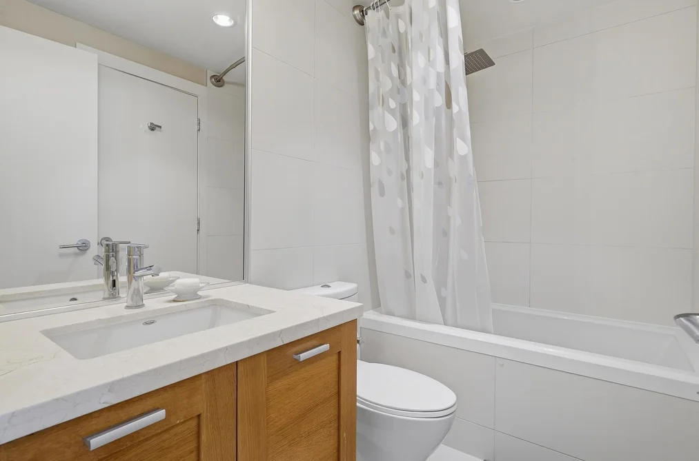 1601 15152 RUSSELL AVENUE, White Rock, BC — Residential for Sale — Photo 12 of 13