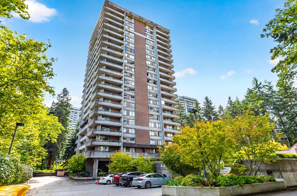 Condo for sale at 1601 3771 Bartlett Court Burnaby British Columbia - MLS: R3160969