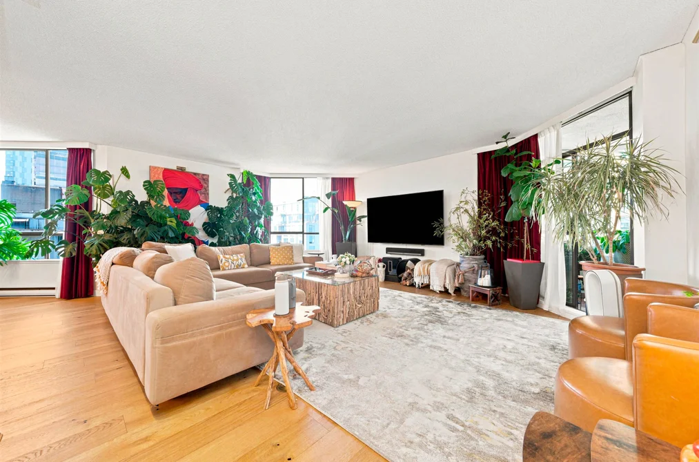 1601 738 BROUGHTON STREET, Vancouver, BC — Residential for Sale — Photo 11 of 31