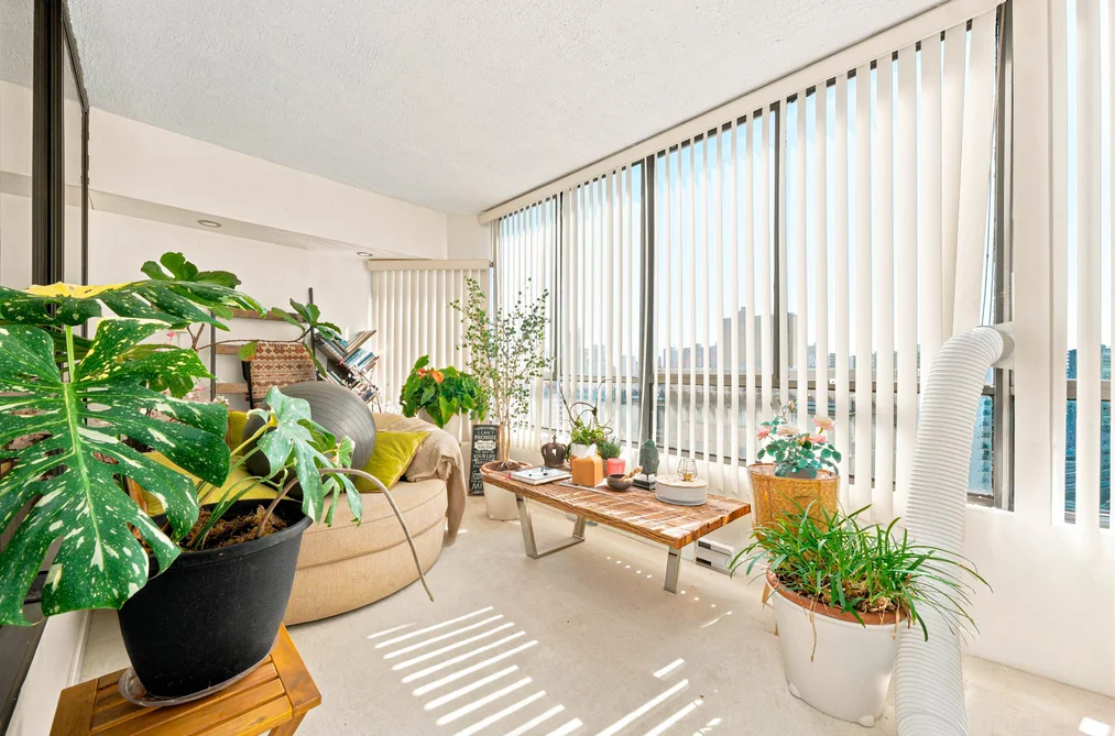 1601 738 BROUGHTON STREET, Vancouver, BC — Residential for Sale — Photo 16 of 31