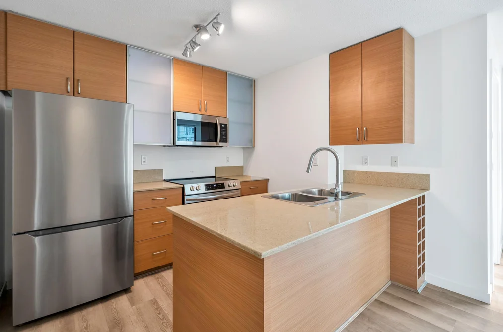 Condo for sale at 1601 928 Homer Street Vancouver British Columbia - MLS: R3134274