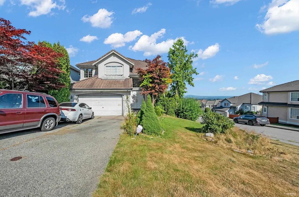 1601 PINETREE WAY, Coquitlam BC V3E 3C4, Coquitlam BC — Residential for Sale - Photo 2