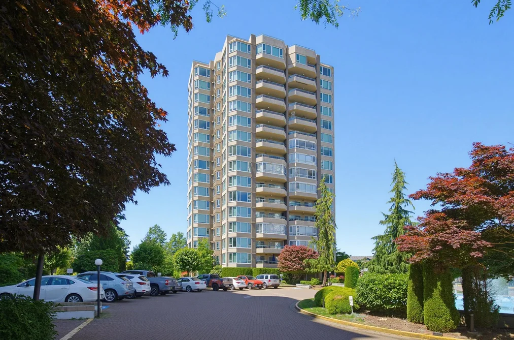 Condo for sale at 1602 3150 Gladwin Road Abbotsford British Columbia - MLS: R3138385
