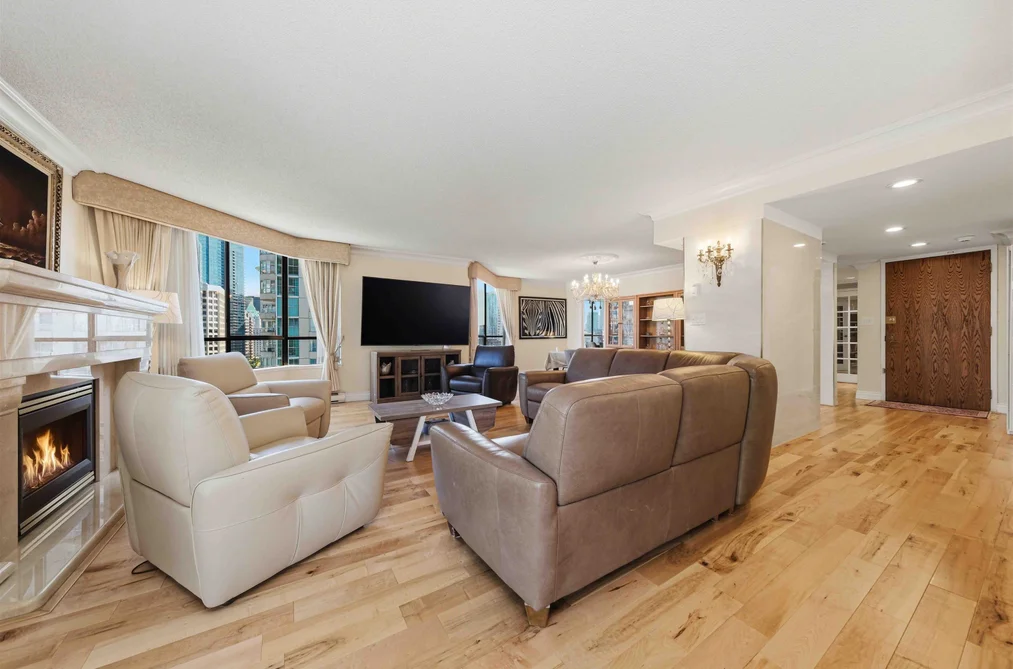 1602 738 BROUGHTON STREET, Vancouver BC V6G 3A7, Vancouver BC — Residential for Sale - Photo 2