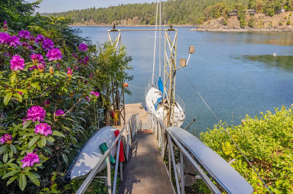 House for sale at 1602 Chart Drive Pender Island British Columbia - MLS: R3156798