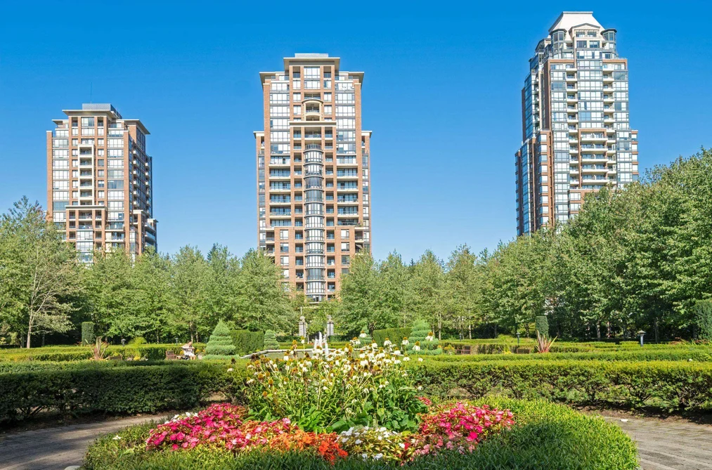 Condo for sale at 1603 6833 Station Hill Drive Burnaby British Columbia - MLS: R3162409