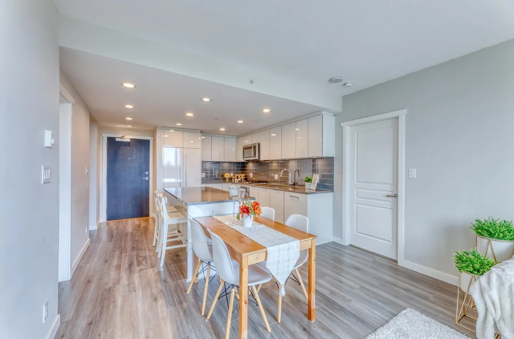 1604 3100 WINDSOR GATE, Coquitlam BC V3B 0P3, Coquitlam BC — Residential for Sale - Photo 5