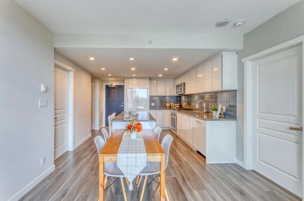 1604 3100 WINDSOR GATE, Coquitlam BC V3B 0P3, Coquitlam BC — Residential for Sale - Photo 6