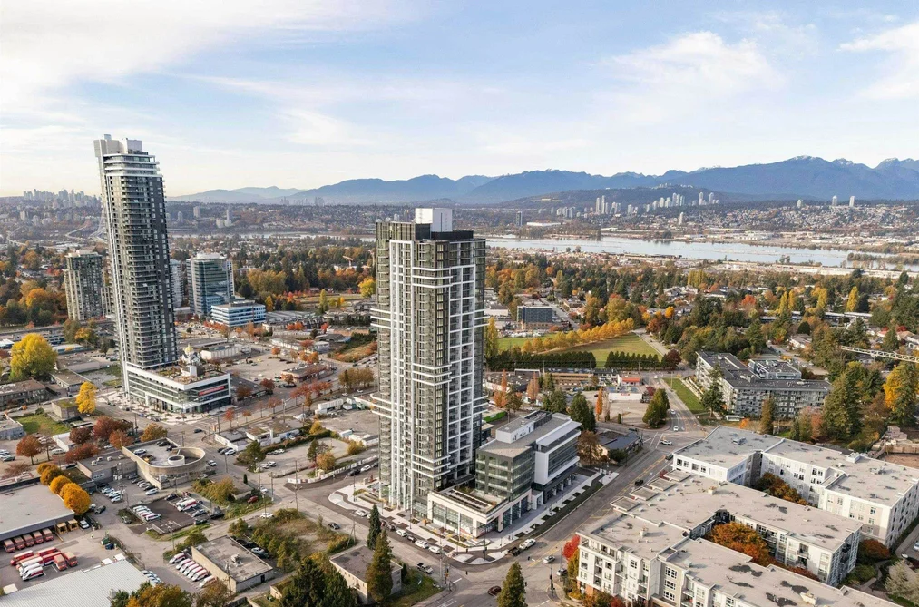 Condo for sale at 1605 13675 107a Avenue Surrey British Columbia - MLS: R3084273