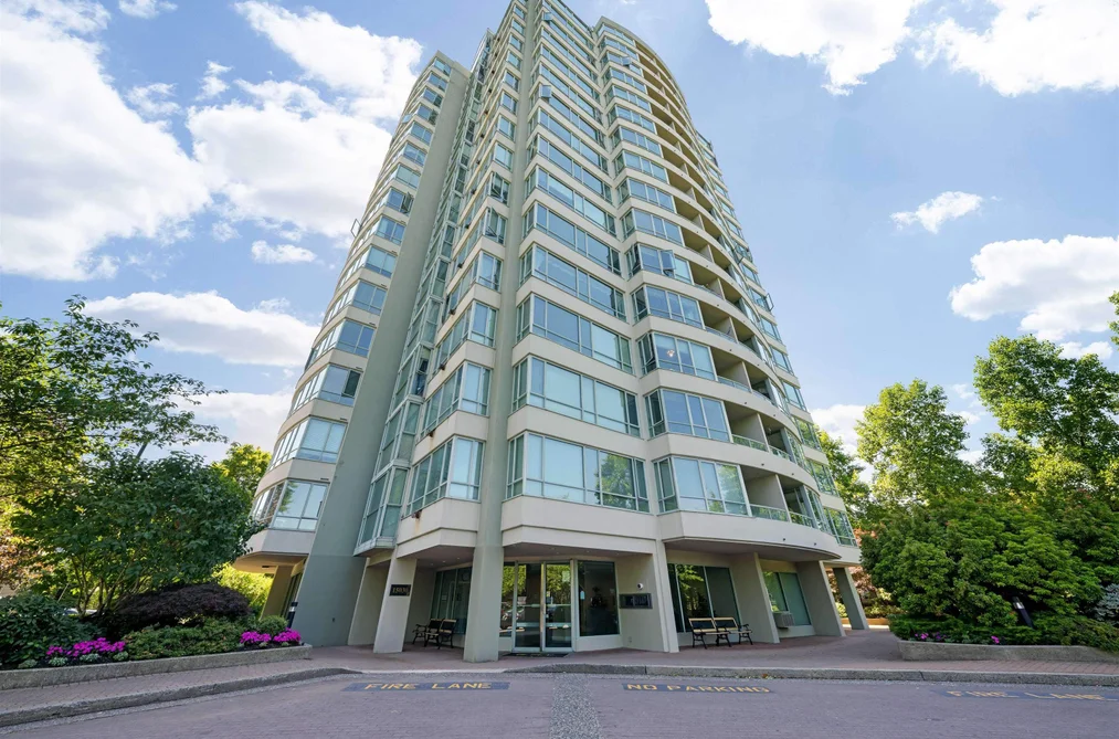 1605 15030 101 AVENUE, Surrey BC V3R 0N3, Surrey BC — Residential for Sale - Photo 2