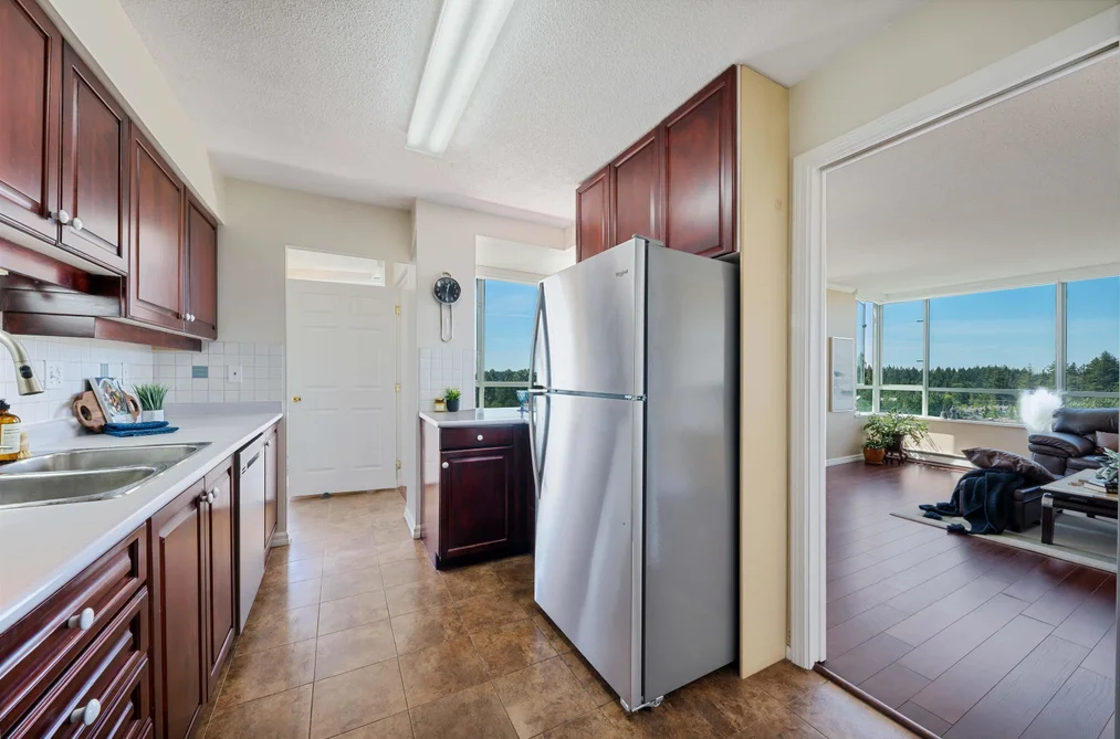 1605 15030 101 AVENUE, Surrey BC V3R 0N3, Surrey BC — Residential for Sale - Photo 6