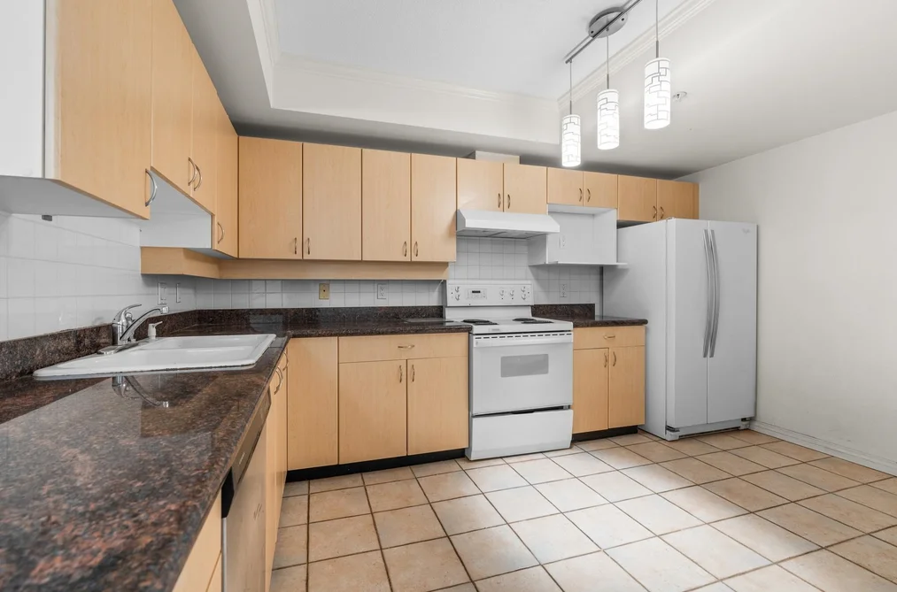 1605 6611 COONEY ROAD, Richmond BC V6Y 4C5, Richmond BC — Residential for Sale - Photo 3