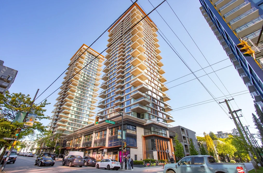 Condo for sale at 1606 1482 Robson Street Vancouver British Columbia - MLS: R3118335