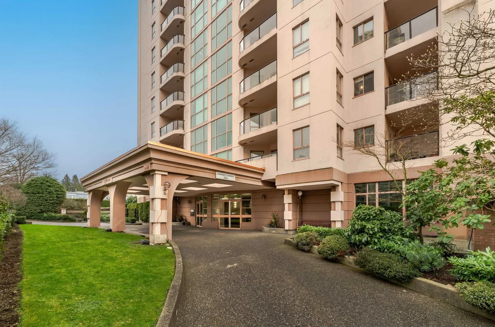 Condo for sale at 1606 612 Fifth Avenue New Westminster British Columbia - MLS: R3101363
