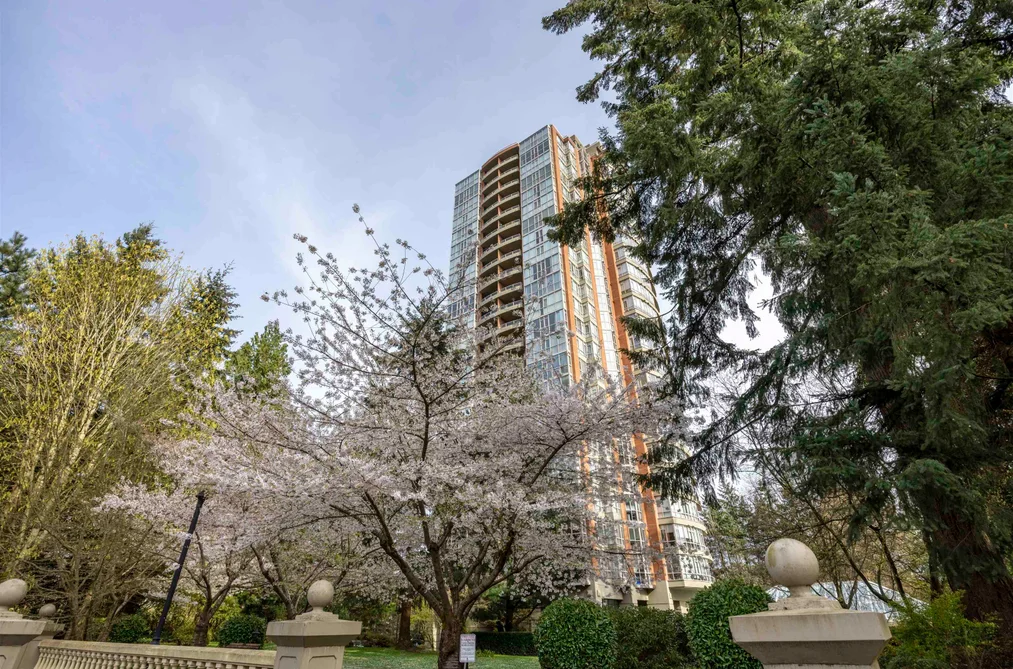 1606 6888 STATION HILL DRIVE, Burnaby BC V3N 4X5, Burnaby BC — Residential for Sale - Photo 2