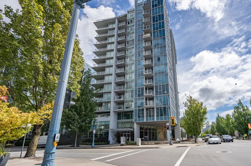 1606 7371 WESTMINSTER HIGHWAY, Richmond, BC — Residential for Sale - Photo 2