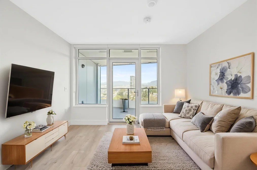 Condo for sale at 1607 10428 Whalley Boulevard Surrey British Columbia - MLS: R3114259