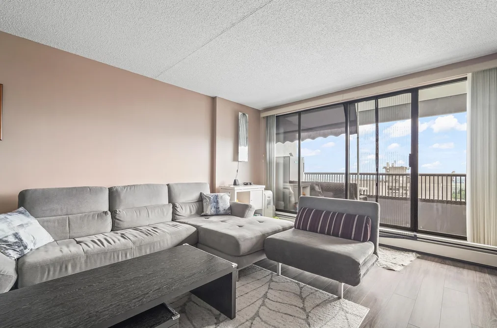 Condo for sale at 1607 6595 Willingdon Avenue Burnaby British Columbia - MLS: R3118368