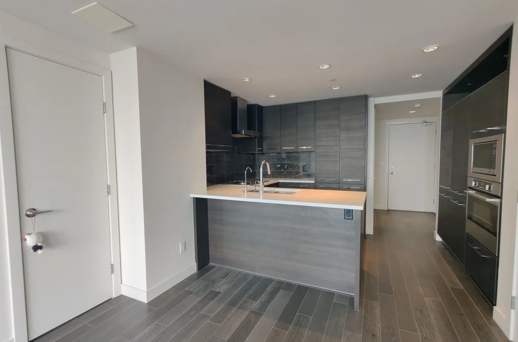 1607 7468 LANSDOWNE ROAD, Richmond BC V7C 0B7, Richmond BC — Residential for Sale - Photo 2