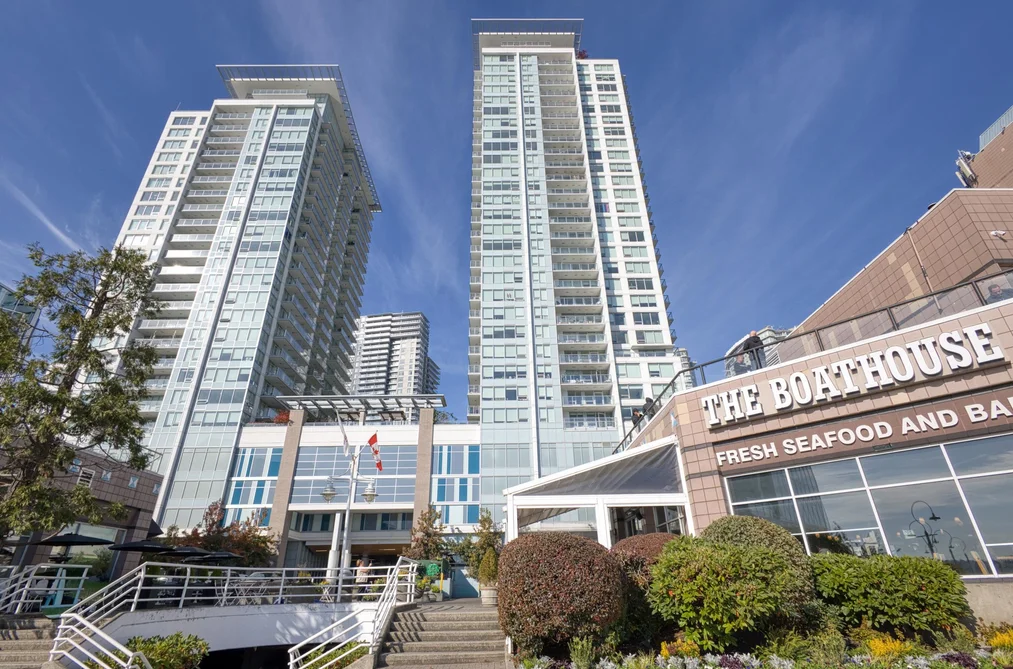 908 Quayside Dr Unit 1607, New Westminster, BC - MLS: R3178180