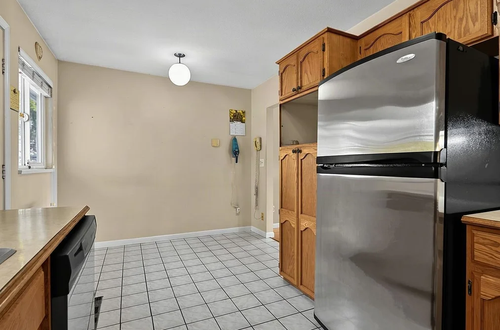 1609 Sixth Avenue, New Westminster, BC - MLS: R3165047 - Photo 3 1609 Sixth Avenue, New Westminster, BC - MLS: R3165047 - Photo 3