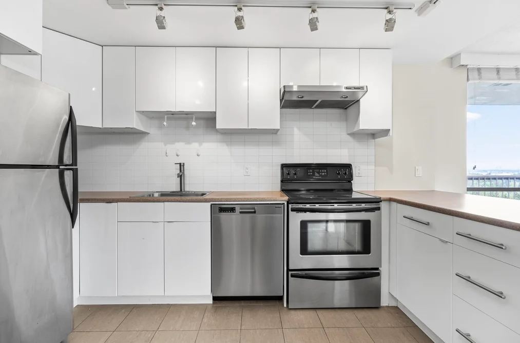 1610 2016 FULLERTON AVENUE, North Vancouver BC V7P 3E6, North Vancouver BC — Residential for Sale - Photo 2
