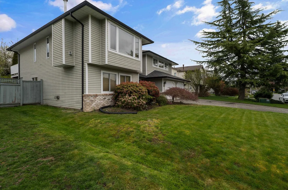 16109 80A AVENUE, Surrey BC V4N 0J8, Surrey BC — Residential for Sale - Photo 2