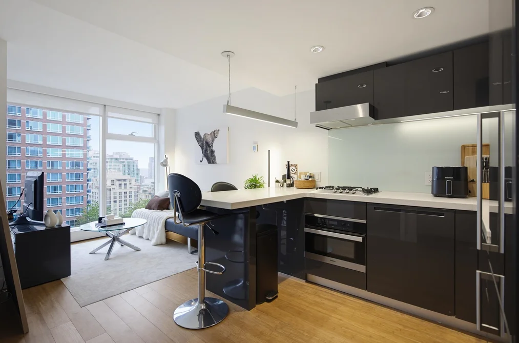 Condo for sale at 1611 777 Richards Street Vancouver British Columbia - MLS: R3148335