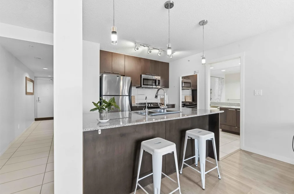 Condo for sale at 1612 5811 No. 3 Road Richmond British Columbia - MLS: R3110187