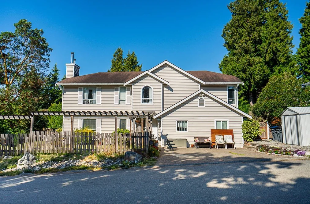 House for sale at 16143 9 Avenue Surrey British Columbia - MLS: R3102930