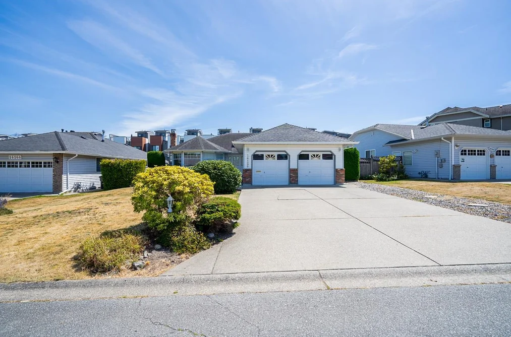 House for sale at 16158 16a Avenue Surrey British Columbia - MLS: R3114085