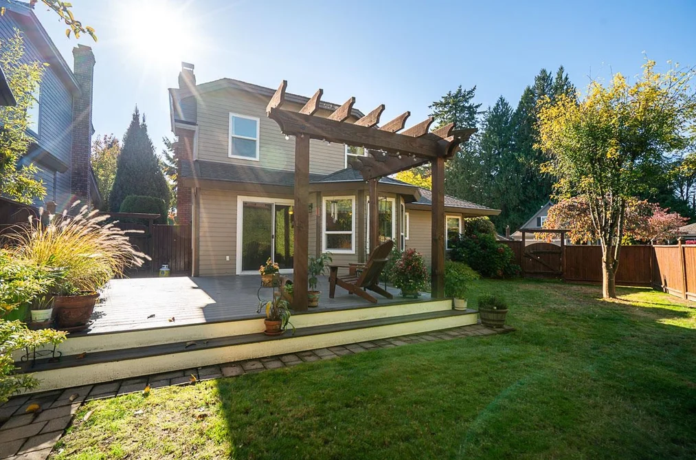 16173 Brookside Grove, Surrey, BC - House for Sale - Photo 18 of 35 16173 Brookside Grove, Surrey, BC - House for Sale - Photo 18 of 35