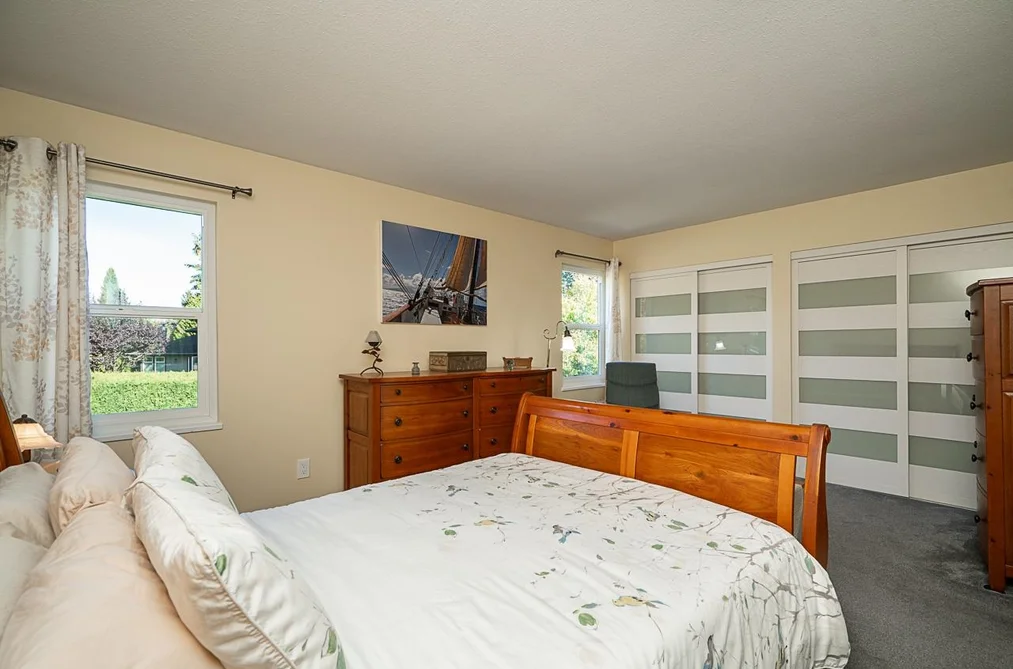 16173 Brookside Grove, Surrey, BC - House for Sale - Photo 27 of 35 16173 Brookside Grove, Surrey, BC - House for Sale - Photo 27 of 35