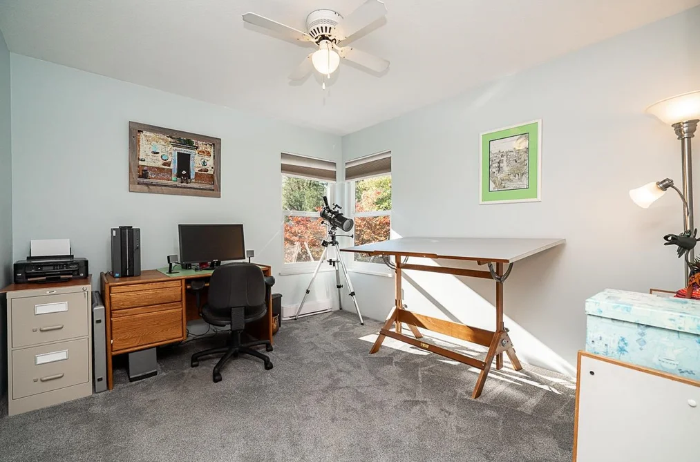16173 Brookside Grove, Surrey, BC - House for Sale - Photo 31 of 35 16173 Brookside Grove, Surrey, BC - House for Sale - Photo 31 of 35