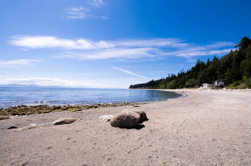 House for sale at 1618 Ocean Beach Esplanade Gibsons British Columbia - MLS: R3113049