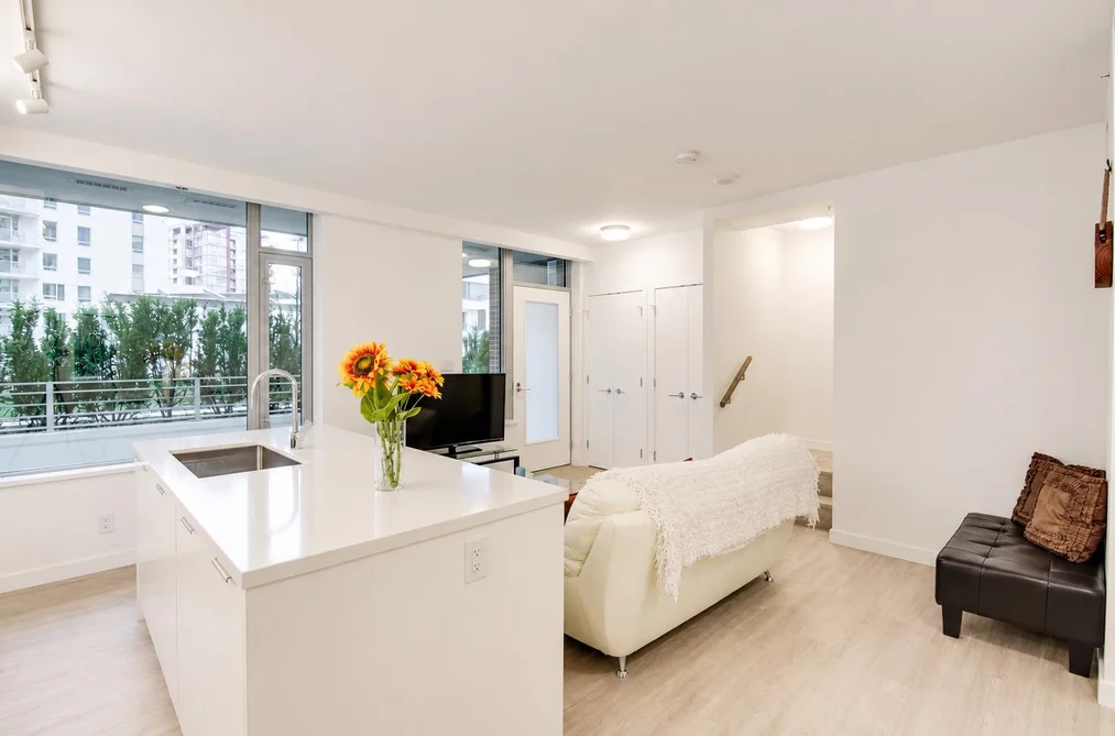 1618 PULLMAN PORTER STREET, Vancouver BC V6A 0H2, Vancouver BC — Residential for Sale — Photo 5 of 10