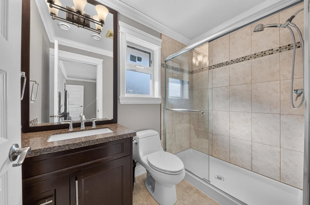16180 27A Avenue, Surrey, BC - House for Sale - Photo 26 of 40 16180 27A Avenue, Surrey, BC - House for Sale - Photo 26 of 40