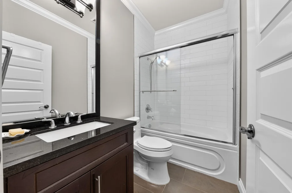 16180 27A Avenue, Surrey, BC - House for Sale - Photo 33 of 40 16180 27A Avenue, Surrey, BC - House for Sale - Photo 33 of 40