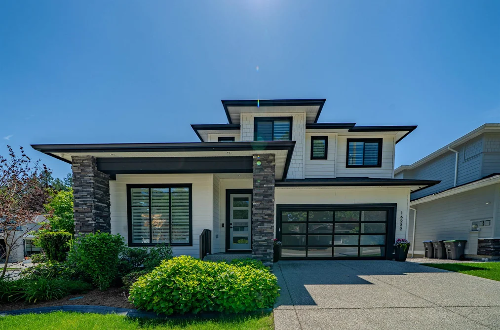 16232 10 AVENUE, Surrey BC V4A 1A8, Surrey BC — Residential for Sale - Main Photo