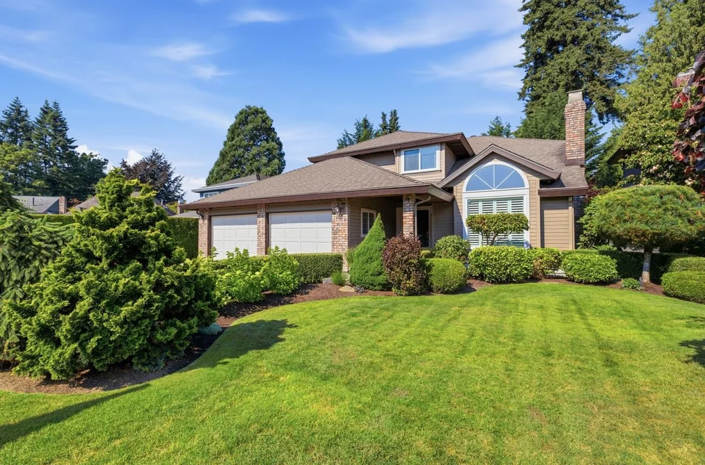 House for sale at 16237 Northglen Place Surrey British Columbia - MLS: R3141189