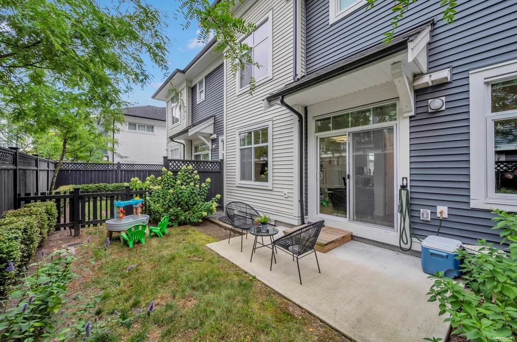 163-3565 Baycrest Avenue, Coquitlam, BC - Townhouse for Sale - Photo 18 of 35 163-3565 Baycrest Avenue, Coquitlam, BC - Townhouse for Sale - Photo 18 of 35