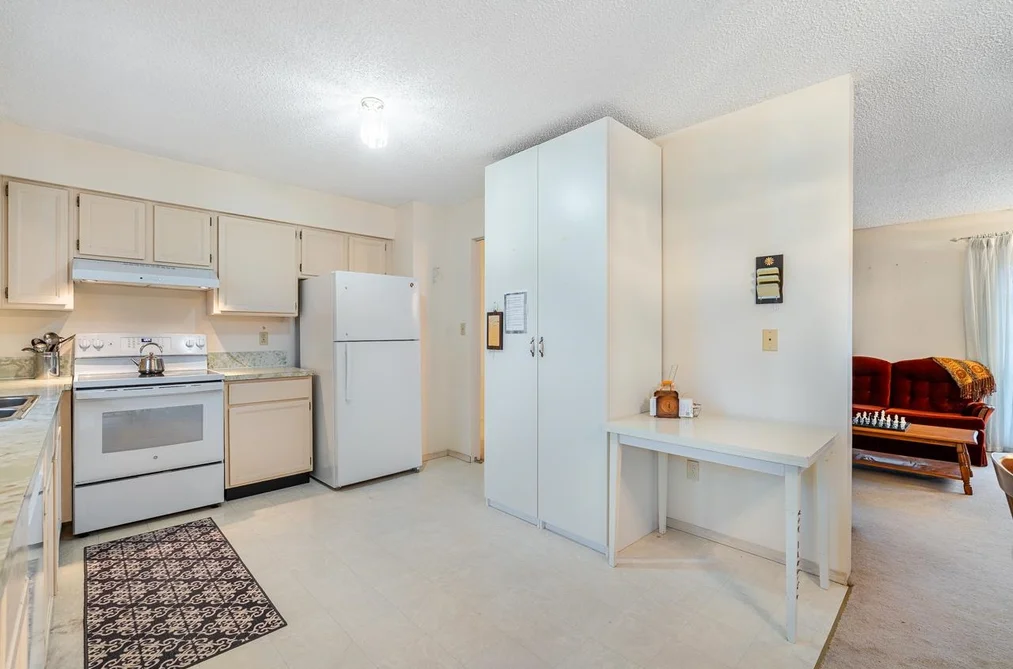 1632 COMO LAKE AVENUE, Coquitlam BC V3J 3P6, Coquitlam BC — Residential for Sale - Photo 6