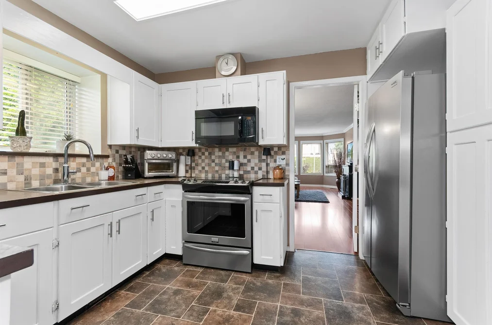 1636 AGASSIZ-ROSEDALE NO 9 HIGHWAY, Agassiz BC V0M 1A3, Agassiz BC — Residential for Sale — Photo 13 of 38