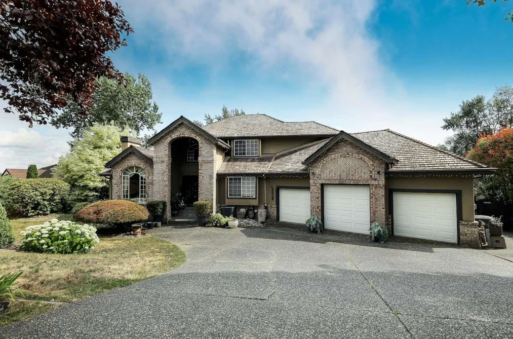 House for sale at 16382 77 Avenue Surrey British Columbia - MLS: R3142196