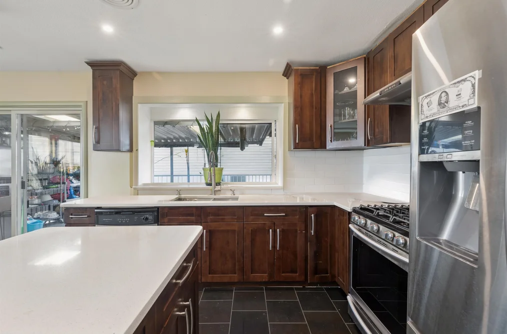 16388 88 AVENUE, Surrey BC V4N 1B6, Surrey BC — Residential for Sale - Photo 3