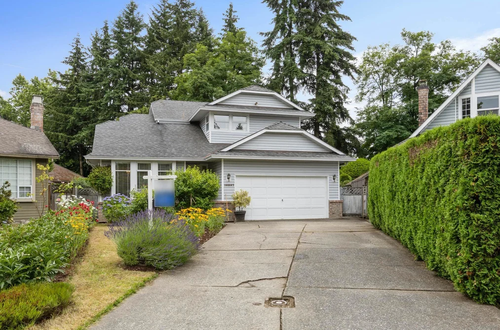 House for sale at 16397 Glenmoor Court Surrey British Columbia - MLS: R3142134